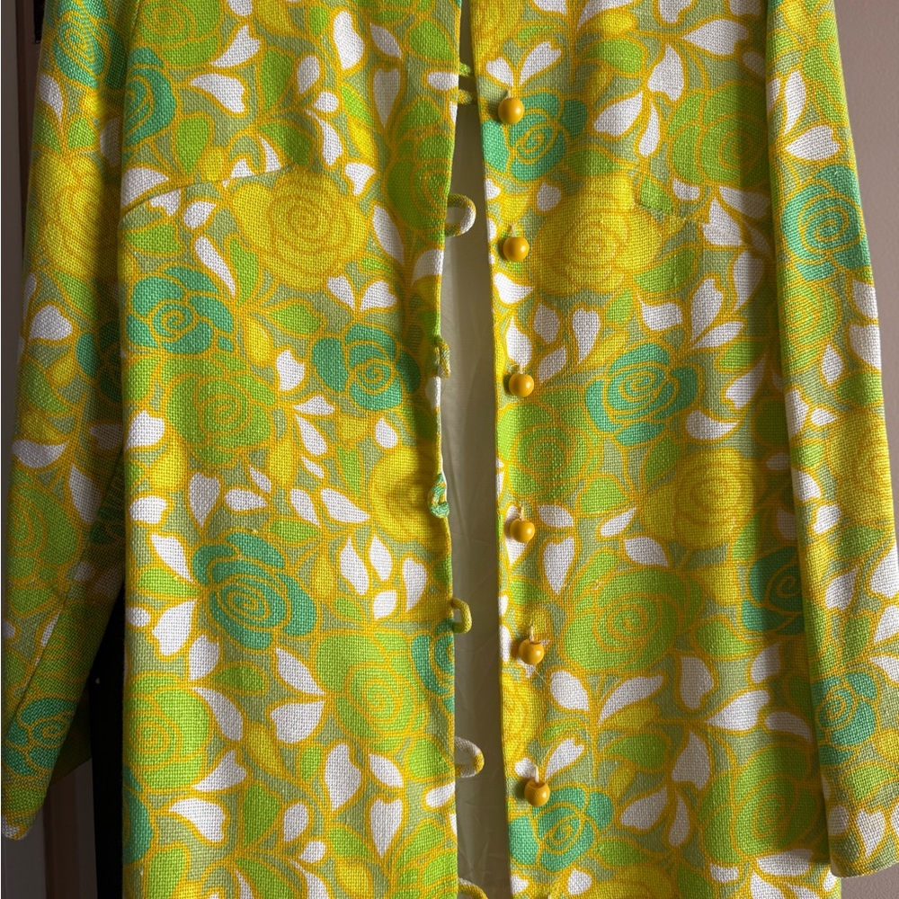 Vintage Vibrant Yellow and Green‎ Floral Jacket - Picture 2 of 3